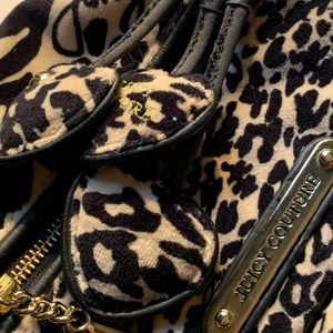 JUICY COUTURE leopard print furry shoulder bag